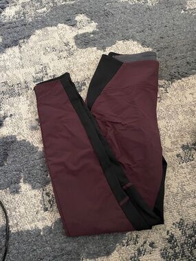 Mountain Hardwear Women's Burgundy and Black Leggings